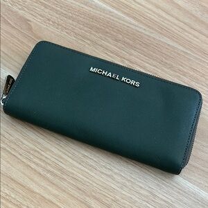 Michael Kors Jet Set Wallet (Large), Olive green